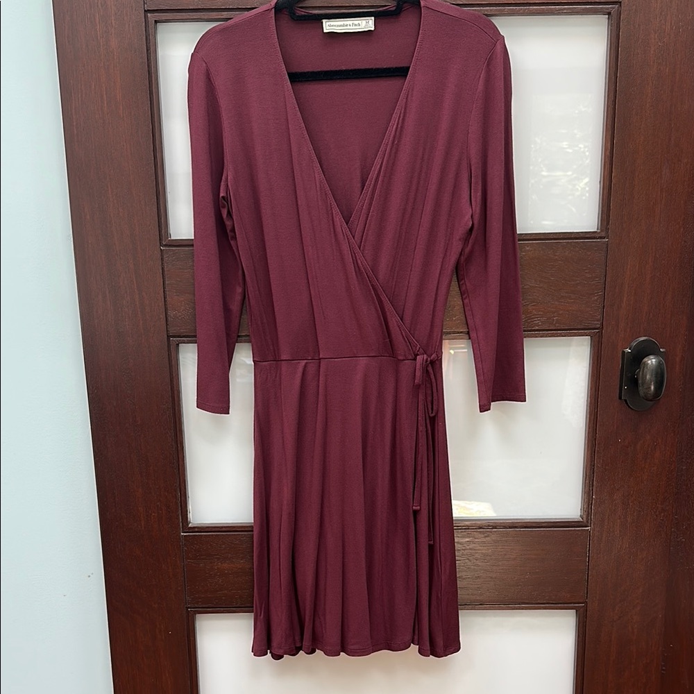 Abercrombie & Fitch Burgundy Long Sleeve Wrap dress, women’s M